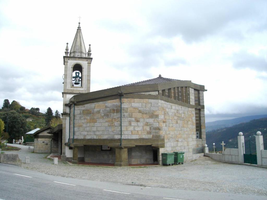 Igreja de São Lourenço do Douro